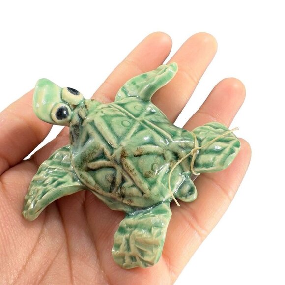 Hand Made Whimsical Sea Turtle Ceramic Figurine Awareness Animal Figurine W Tag - Picture 10 of 10